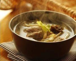 金針菜燉瘦肉 金針菜燉瘦肉