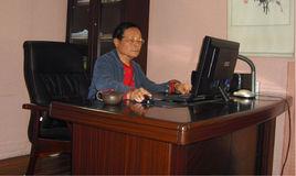 張林榮[嘉興市抗癌俱樂部並出任會長]