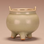 南宋龍泉窯青瓷三足爐