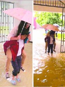 吳秀瑩背學生上課