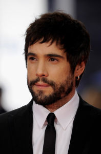 尤納克斯·阿高德