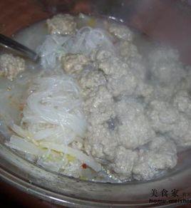 白蘿蔔冬粉丸子湯 白蘿蔔冬粉丸子湯