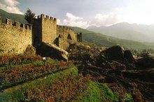 貝林佐納三座要塞及防衛牆和集鎮