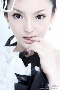 模特演員陳燕妮