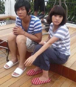 《愛就宅一起》