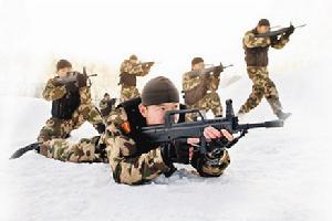 訓練中的虎豹突擊隊