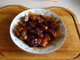 豬蹄子燒五花肉