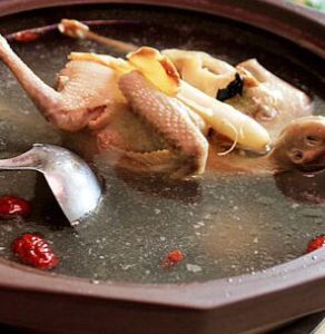 燉老鴨八珍 燉老鴨八珍