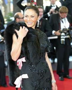 《別來敲門》首映-黎巴嫩億萬富婆穆娜