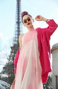 扇子[美妝界網紅]