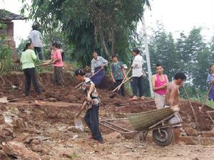 大堰自然村[以勒鎮瓜果村委會下轄自然村]