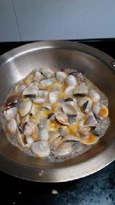 辣椒醬卜卜蜆(白貝) 辣椒醬卜卜蜆(白貝)