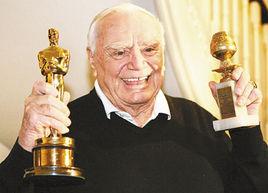 喧尼斯·鮑寧 喧尼斯·鮑寧