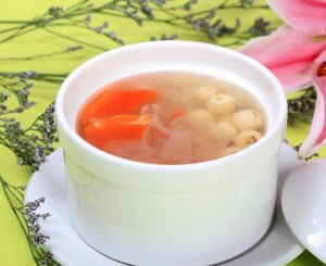 蓮子木瓜盅 蓮子木瓜盅