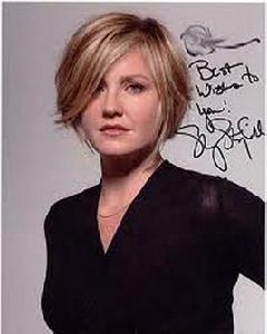 雪莉·斯蒂琳費爾德 雪莉·斯蒂琳費爾德