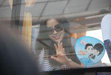 泰蘭和海蘭親禮物“海蘭扇子”