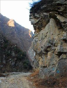 潭峪口村 潭峪口村