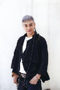 羅動天[流行聲樂教育家]