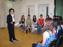 莫何敏儀親授禮儀香港小姐