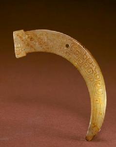 春秋玉虺老紋沖牙 春秋玉虺老紋沖牙