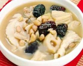 紅棗花生藕塊湯 紅棗花生藕塊湯