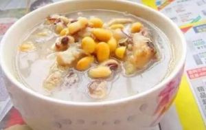 紅豆眉豆煲魚骨 紅豆眉豆煲魚骨