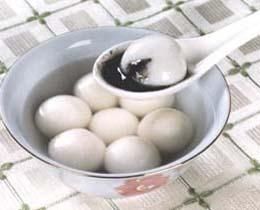 黑芝麻豬油湯圓 黑芝麻豬油湯圓