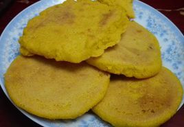 玉米面餅子 玉米面餅子