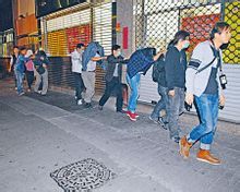 警方在元朗拘捕多名涉案人