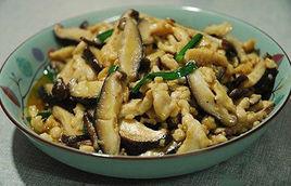 雞肉炒香菇 雞肉炒香菇