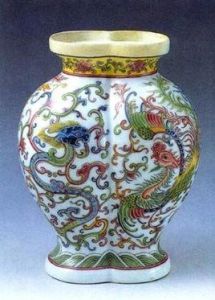 清琺瑯彩龍鳳紋雙聯瓶 清琺瑯彩龍鳳紋雙聯瓶