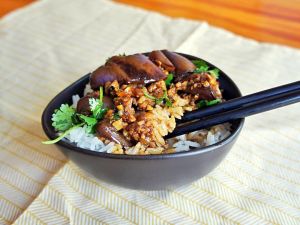 辣香醬茄子拌飯 辣香醬茄子拌飯