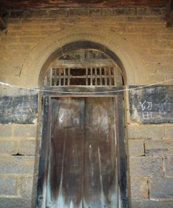 村內最早的學堂（賈氏祠堂）