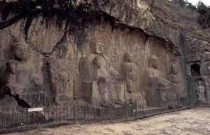 摩崖三佛龕 摩崖三佛龕