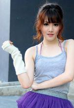 在學校跳舞的Grand