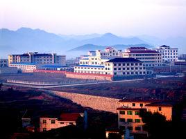 尖山[浙江省尖山鎮]