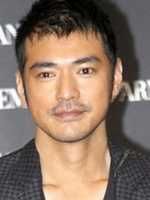 金城武飾徐百九