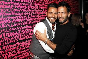 馬克&middot;雅可布（右）