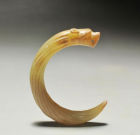  戰國和田玉白玉絢索紋觽