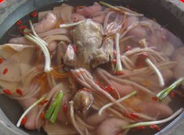 桑螵蛸芡實雞腎湯 桑螵蛸芡實雞腎湯