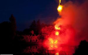 人造火山 人造火山