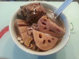 蓮藕骨頭湯
