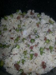 火腿豌豆燜飯 火腿豌豆燜飯