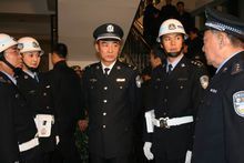 警中警之警中兄弟