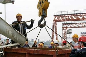 灌注廣珠鐵路第一段梁