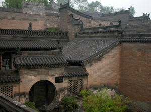 房子半邊蓋 房子半邊蓋