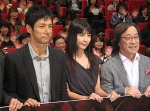西島秀俊(左1)竹內結子(左2)武田鐵矢參加特別劇《草莓之夜》完成試映會