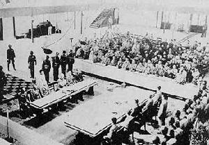 （圖）1945年9月9日，南京舉行中國戰區受降儀式，日本派遣軍總司令岡村寧次簽署投降書