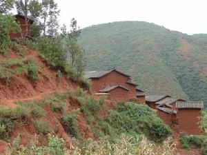 迤蚱么村 迤蚱么村