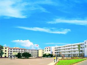 許昌工商管理學校